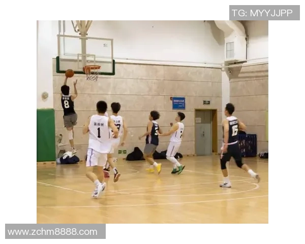 赛后复盘:武汉篮球队与广州篮球队的团队协作与战术分析探讨 赛后复盘:武汉篮球队与广州篮球队的团队协作与战术分析探讨