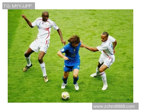 足球明星的传奇人生与赛场风采揭秘 足球明星的传奇人生与赛场风采揭秘